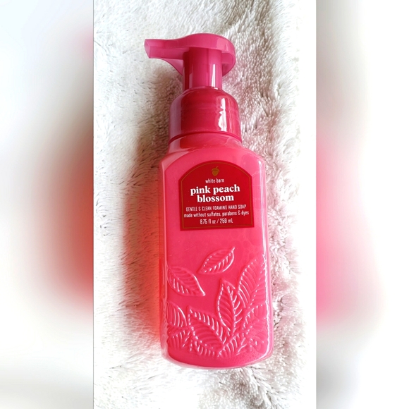 Bath & Body Works Other - 🔥"Pink Peach Blossom" FOAMING HAND SOAP